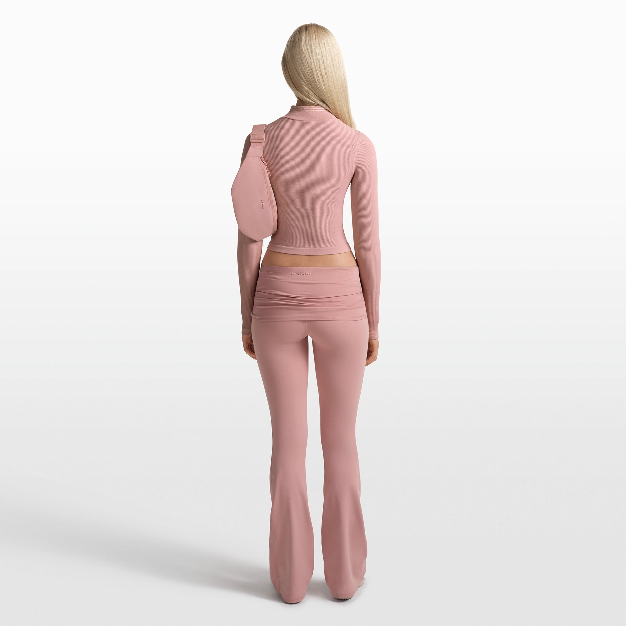 NikeSKIMS RIBBED SEAMLESS ZIP UP CROP JACKET | HIMALAYAN - Image 7