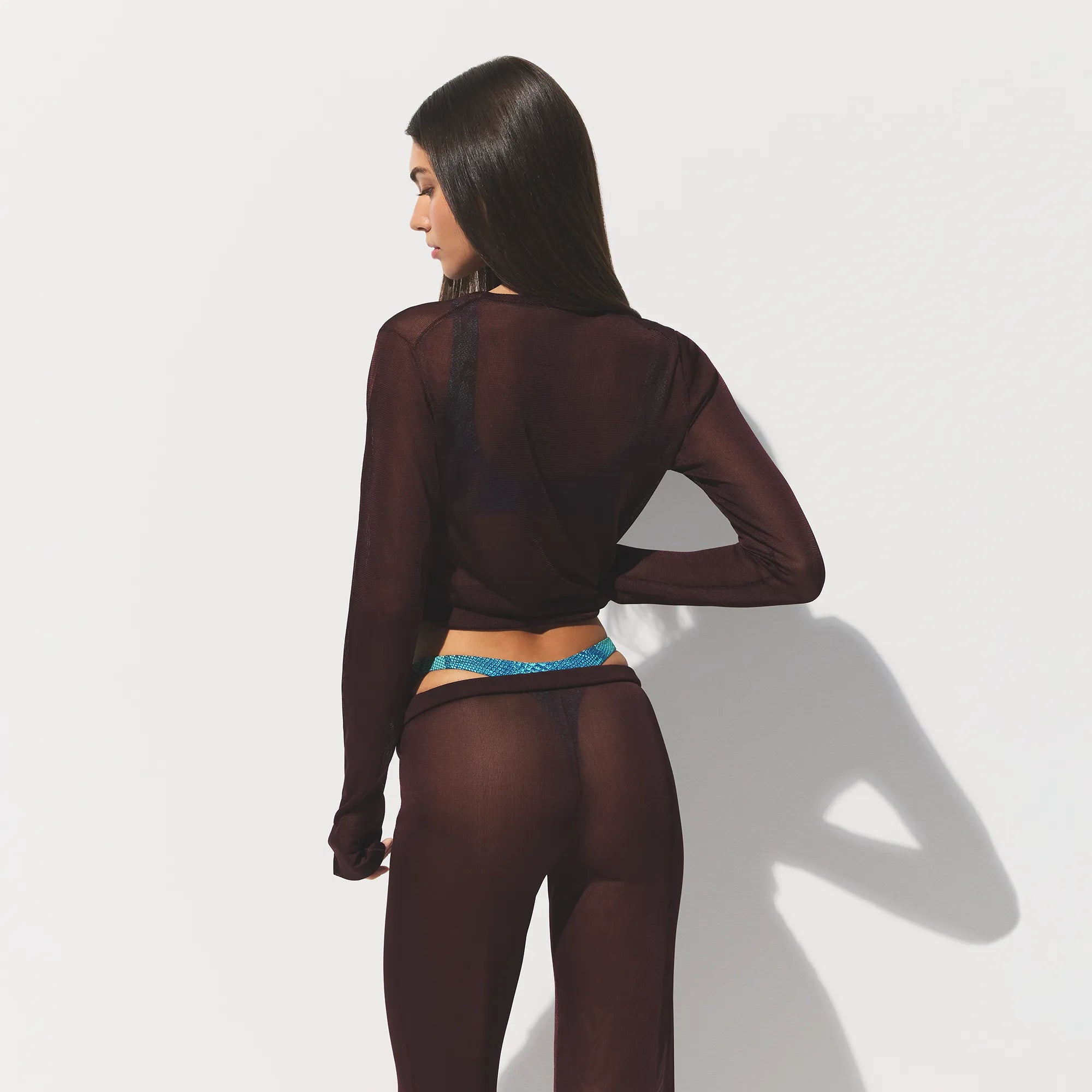 SLINKY KNIT CREW NECK LONG SLEEVE TOP | CURRANT - Image 4