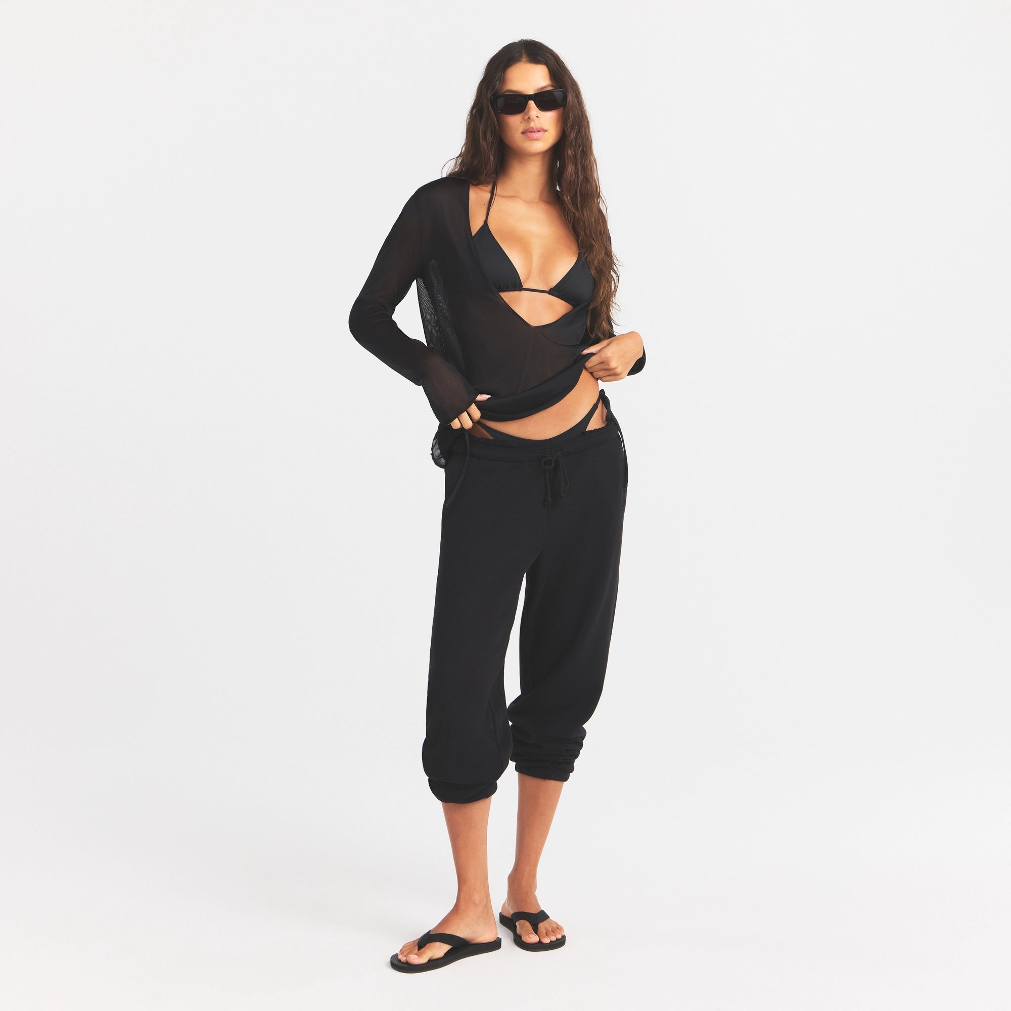 SLINKY KNIT DEEP PLUNGE TOP | OBSIDIAN - Image 2