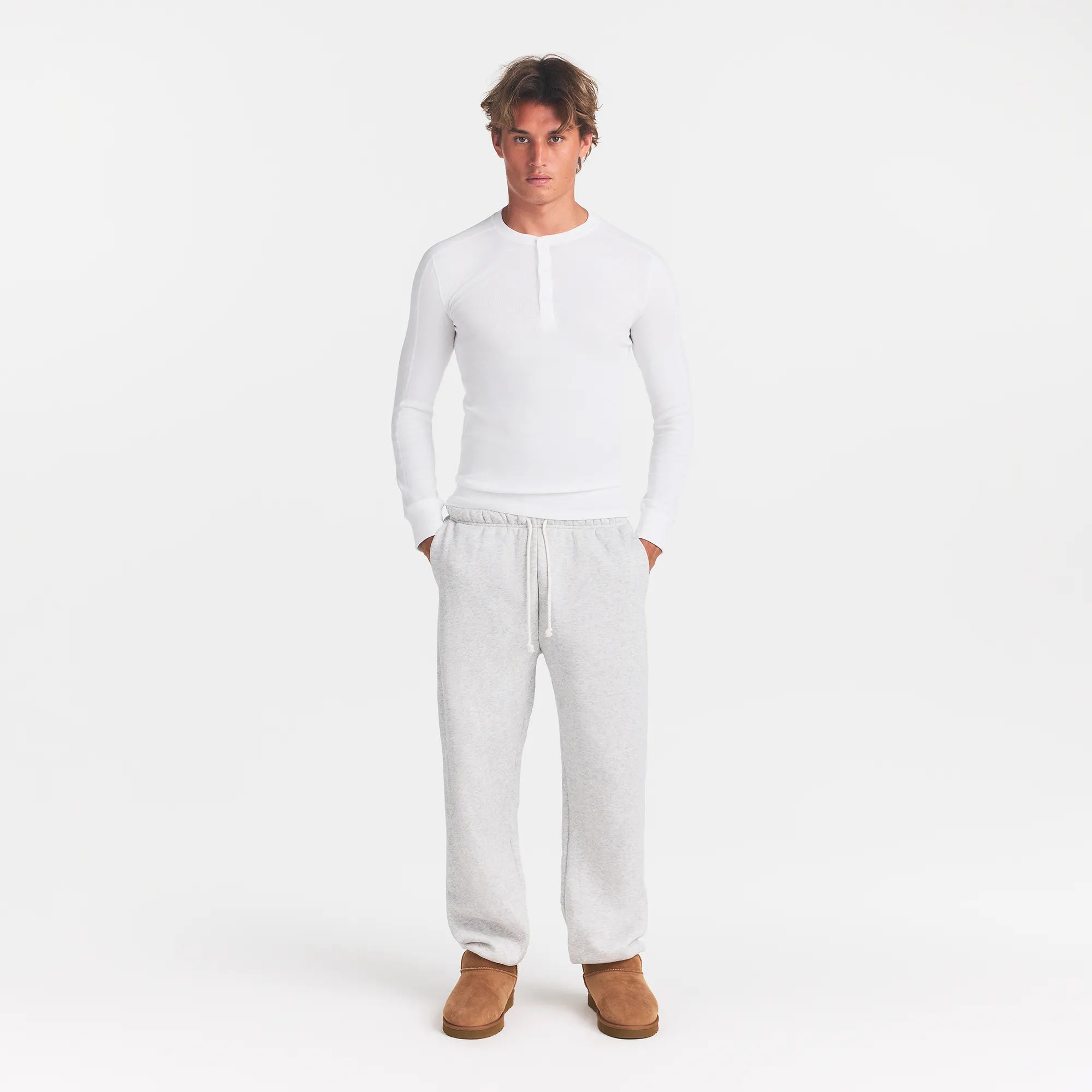 SKIMS COTTON RIB MENS HENLEY | CHALK - Image 2