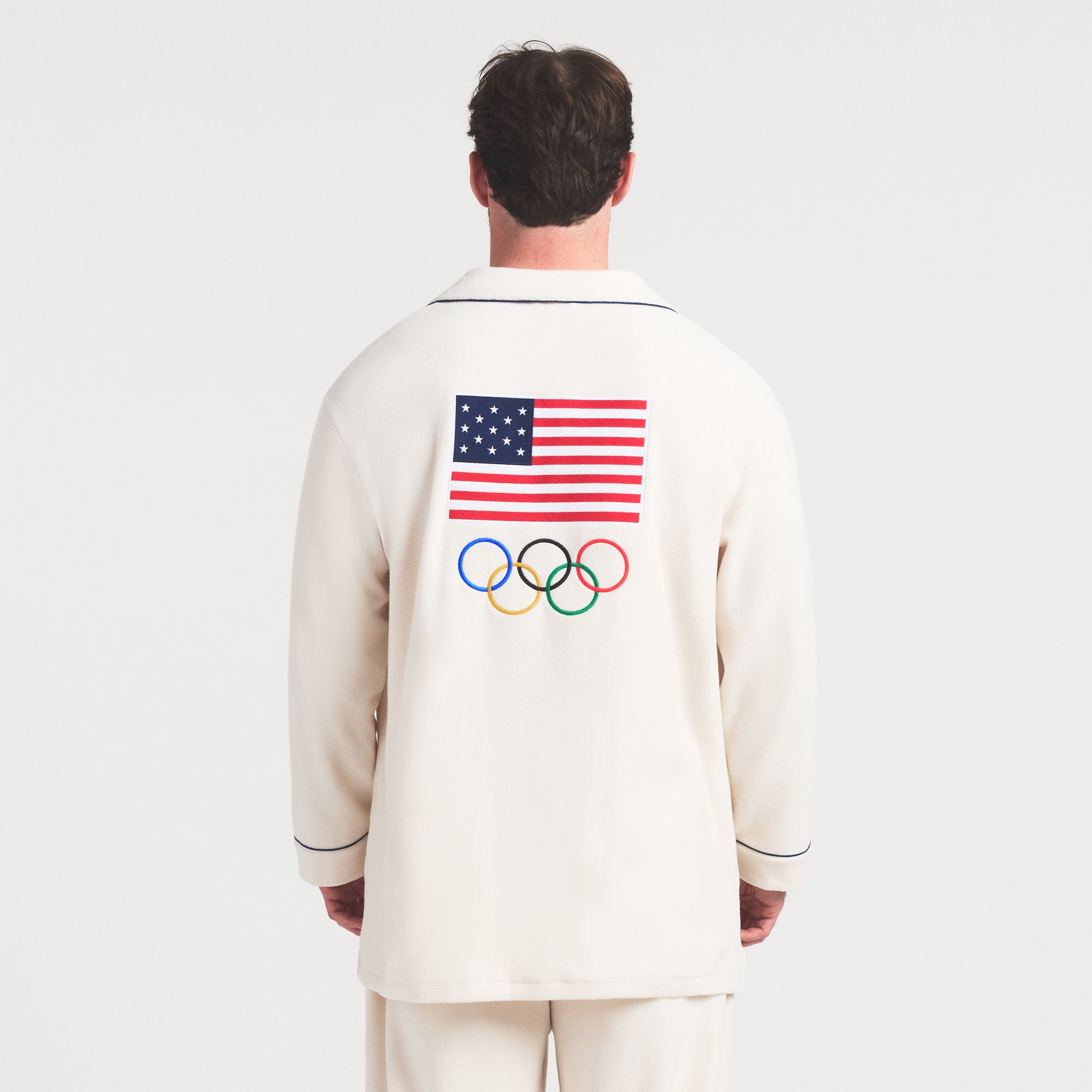 SKIMS FOR TEAM USA FLEECE UNISEX OLYMPIC OVERSIZED SLEEP TOP | ECRU - Image 9
