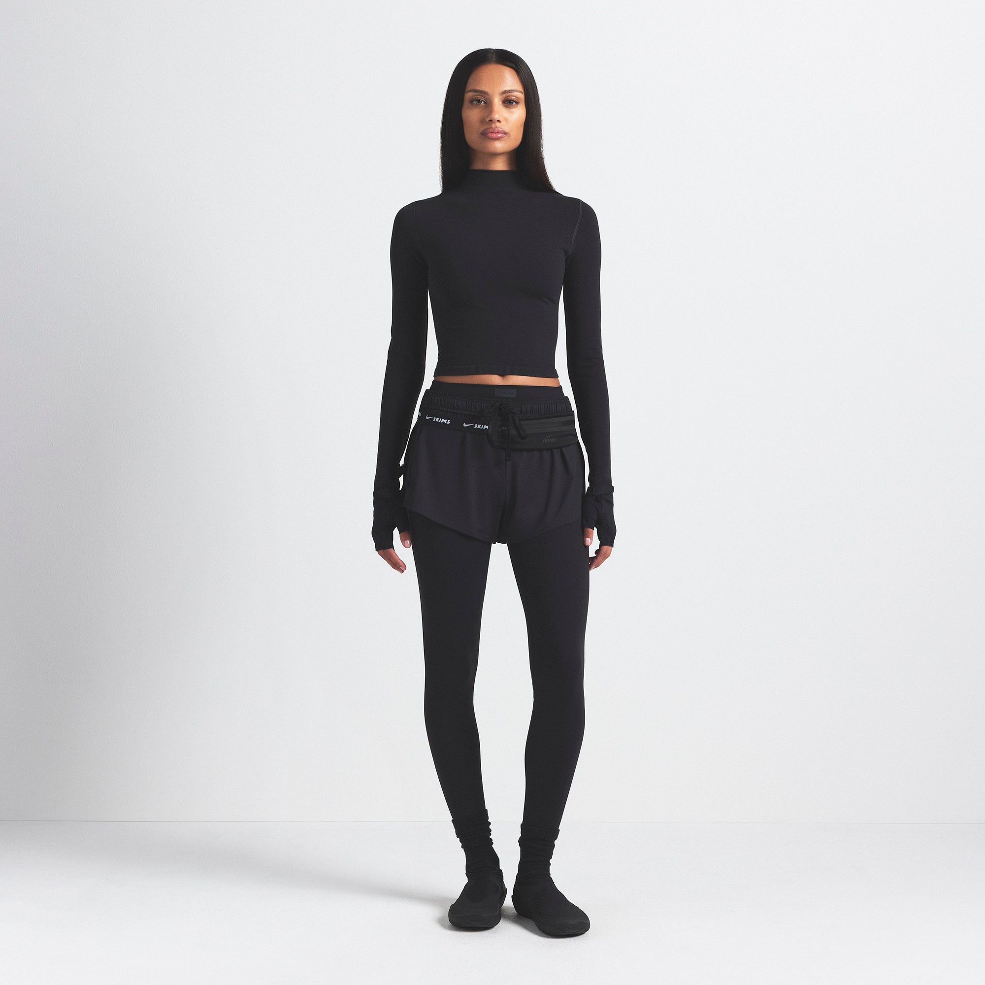 NikeSKIMS VINTAGE SEAMLESS MOCK NECK CROP TOP | OBSIDIAN - Image 2