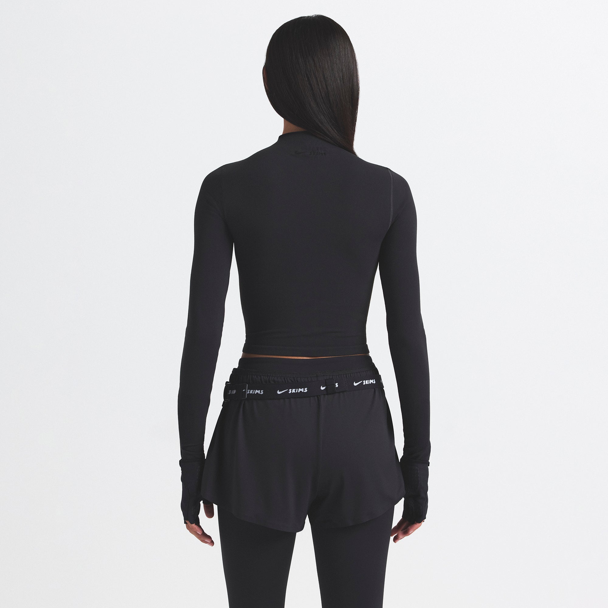 NikeSKIMS VINTAGE SEAMLESS MOCK NECK CROP TOP | OBSIDIAN - Image 6