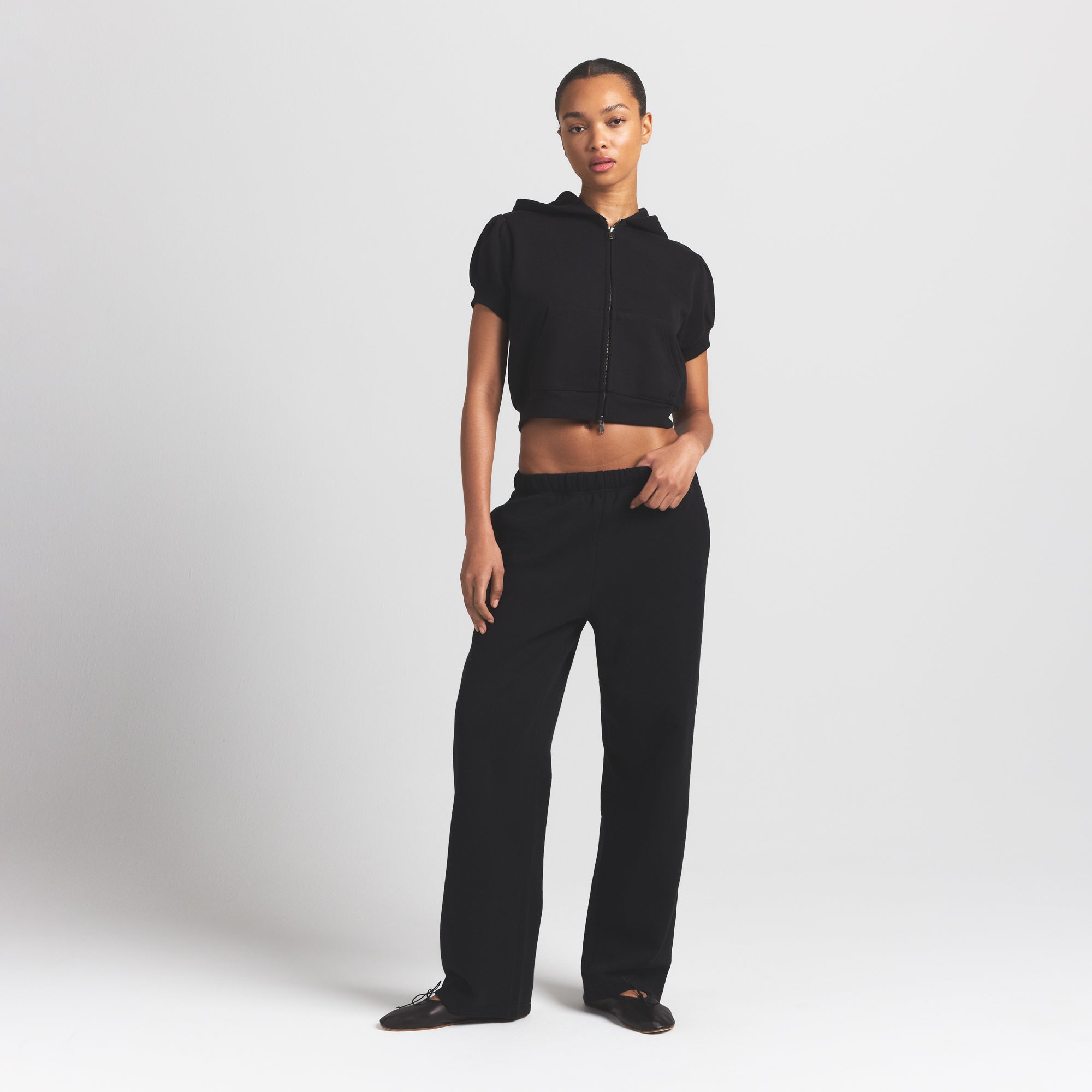 COTTON FLEECE BUBBLE SLEEVE CROPPED ZIP UP | ONYX - Image 2