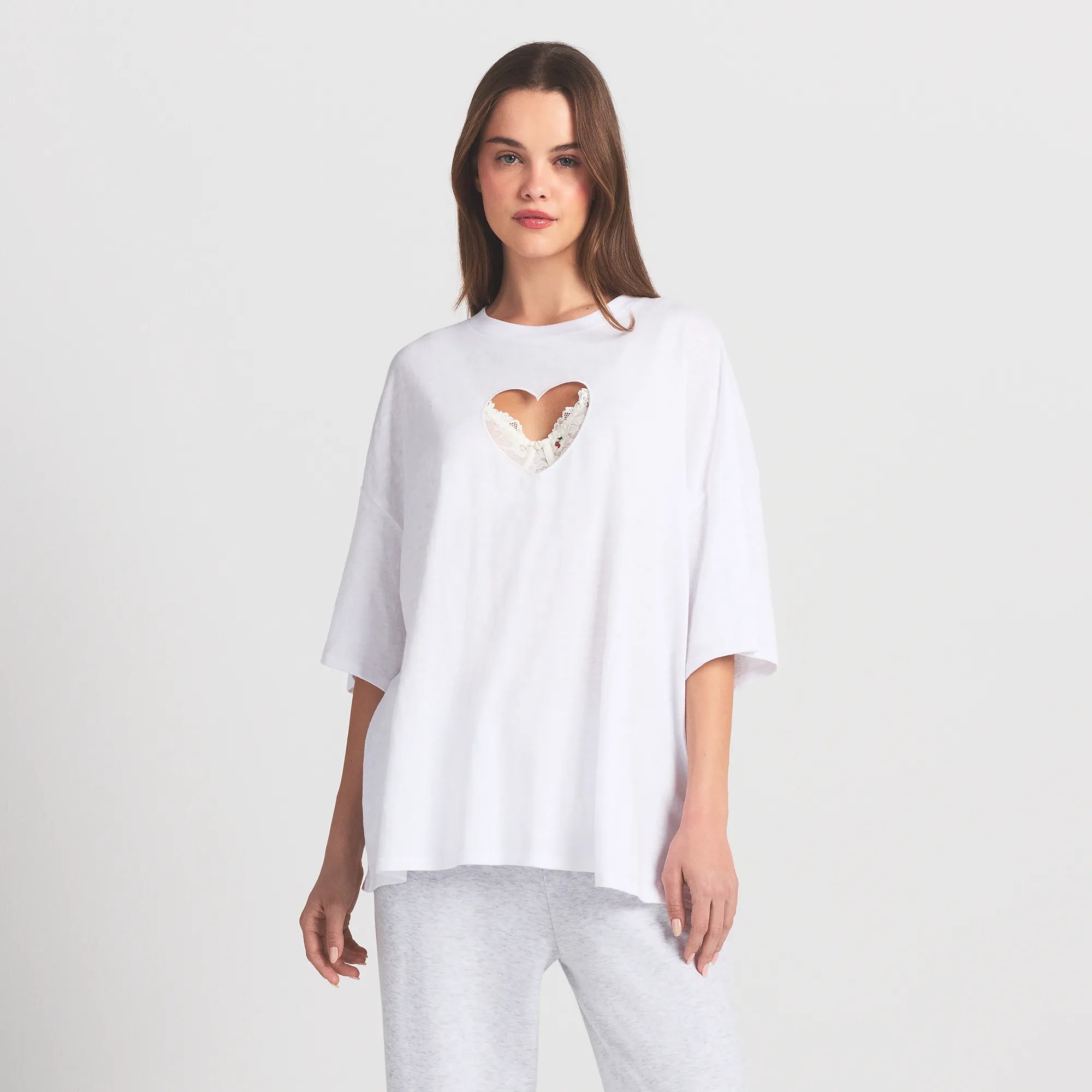 WORN IN JERSEY HEART OVERSIZED T-SHIRT | SNOW - Image 3