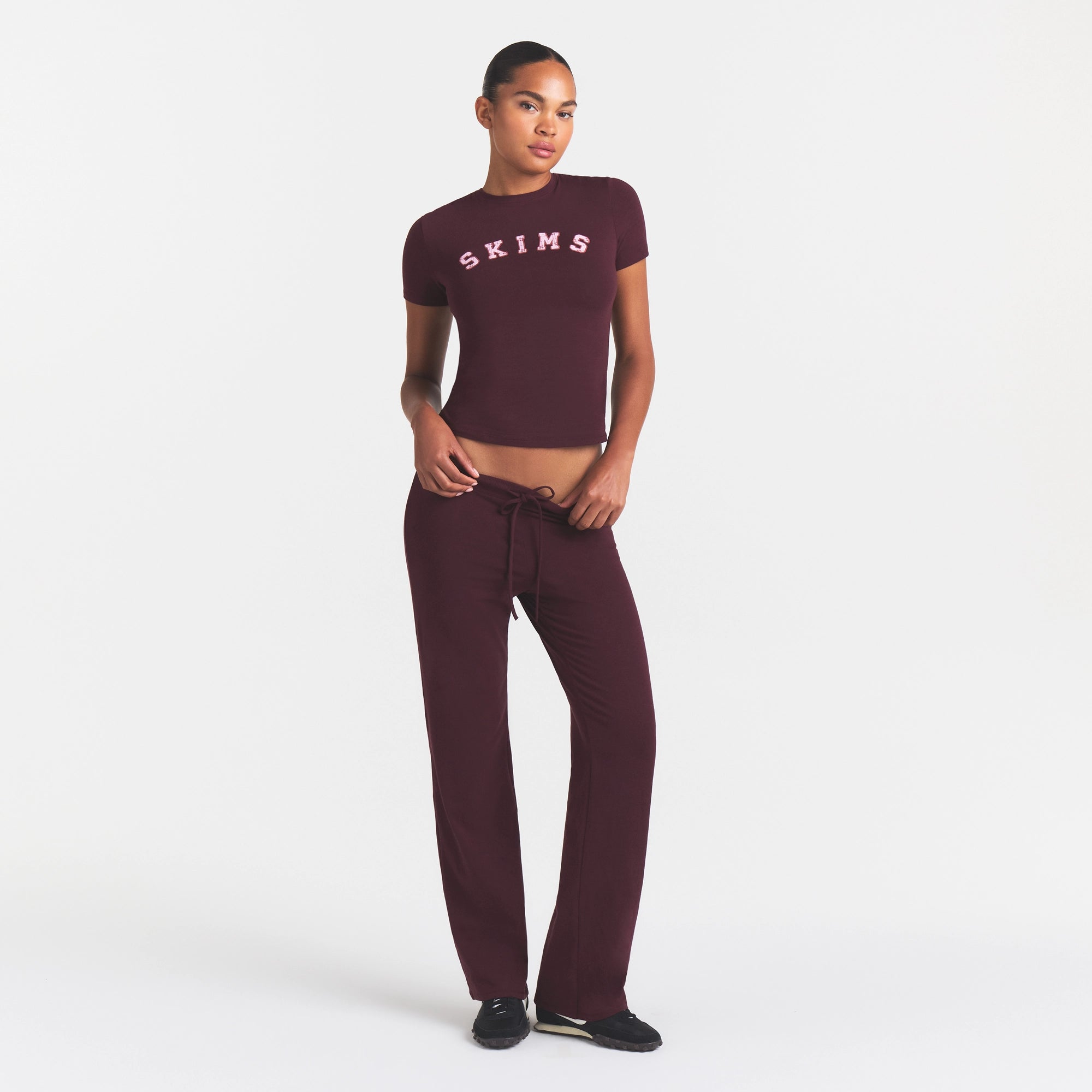 COTTON JERSEY LOGO T-SHIRT | CURRANT ARCHED SKIMS PLAID - Image 2