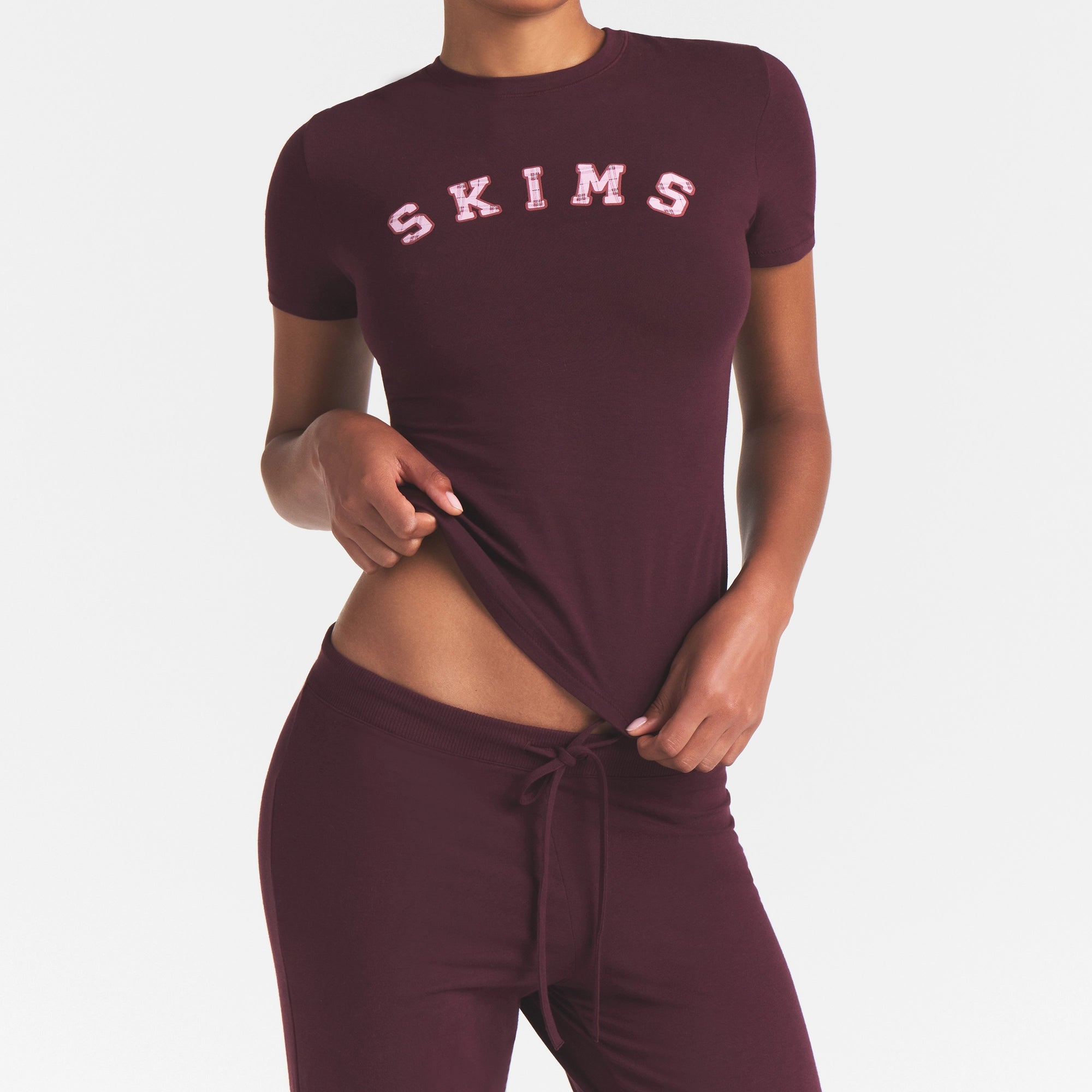 COTTON JERSEY LOGO T-SHIRT | CURRANT ARCHED SKIMS PLAID - Image 4