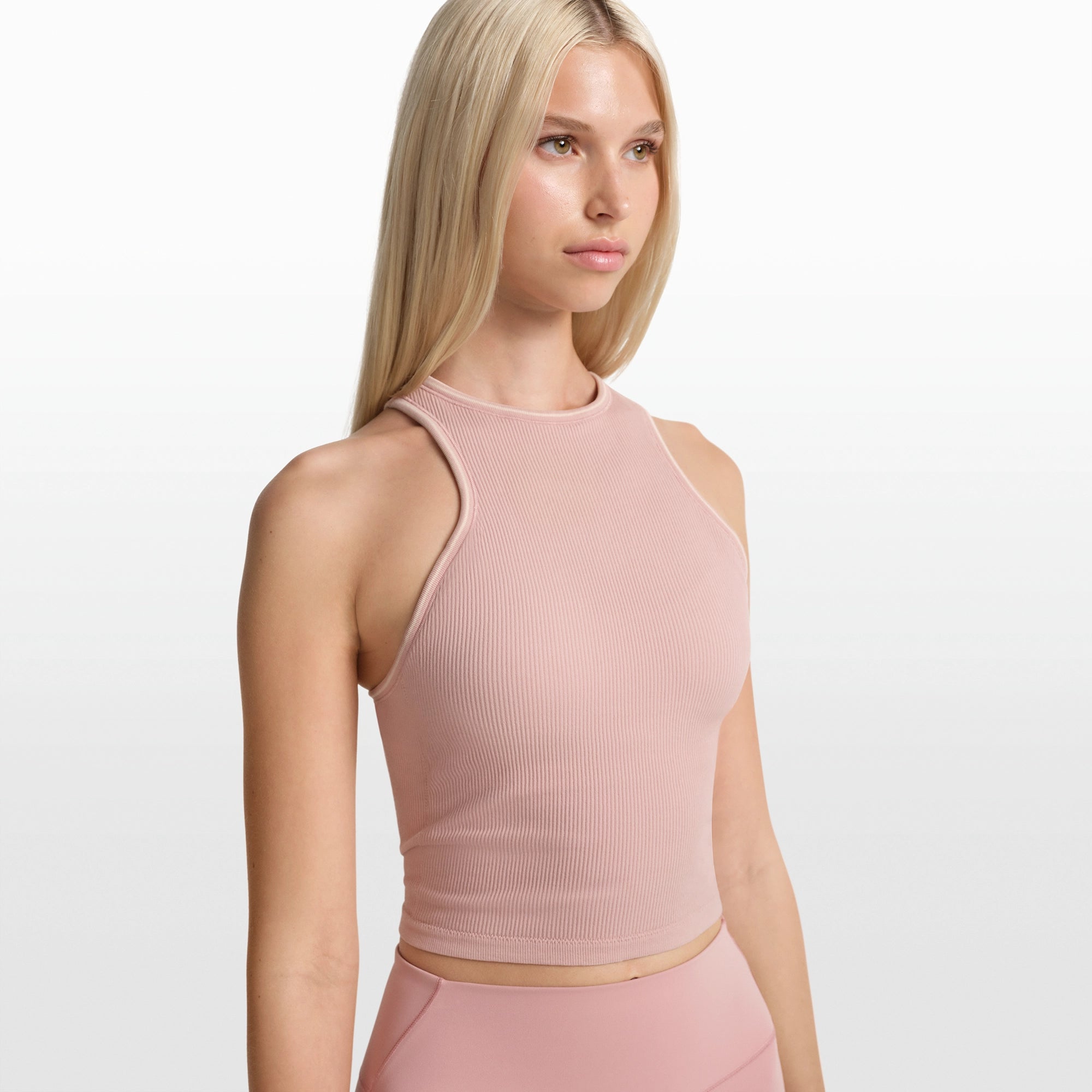 NikeSKIMS RIBBED SEAMLESS RACER FRONT TANK | HIMALAYAN - Image 3