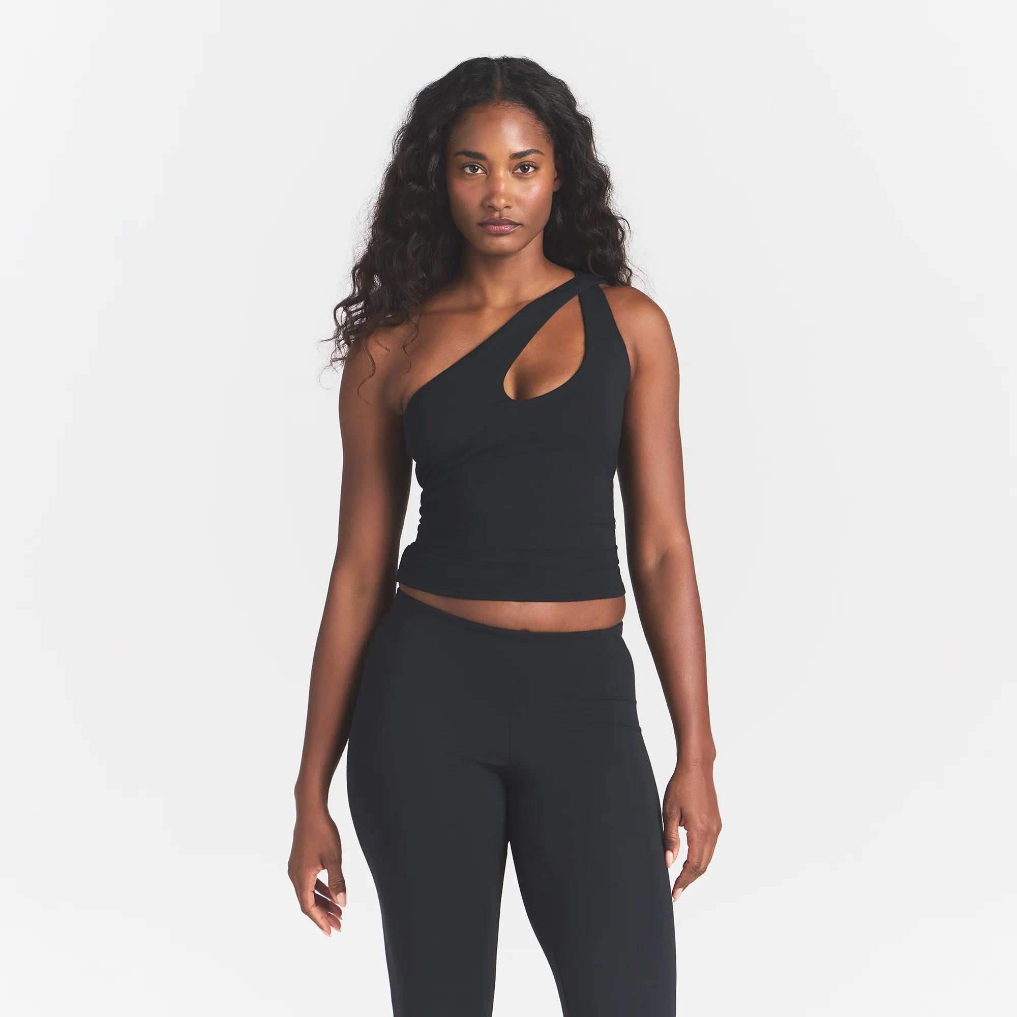 SMOOTH LAYERS ONE SHOULDER TOP | OBSIDIAN - Image 3