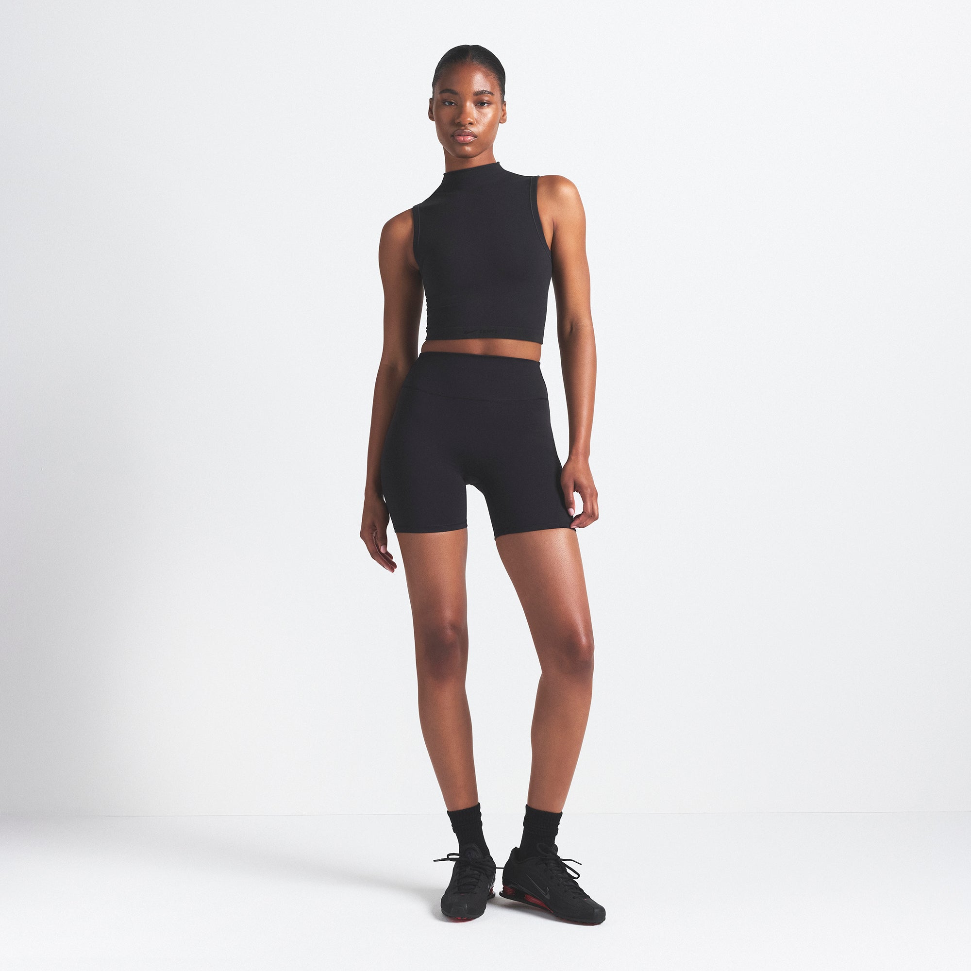 NikeSKIMS VINTAGE SEAMLESS MOCK NECK BRA TOP | OBSIDIAN - Image 5