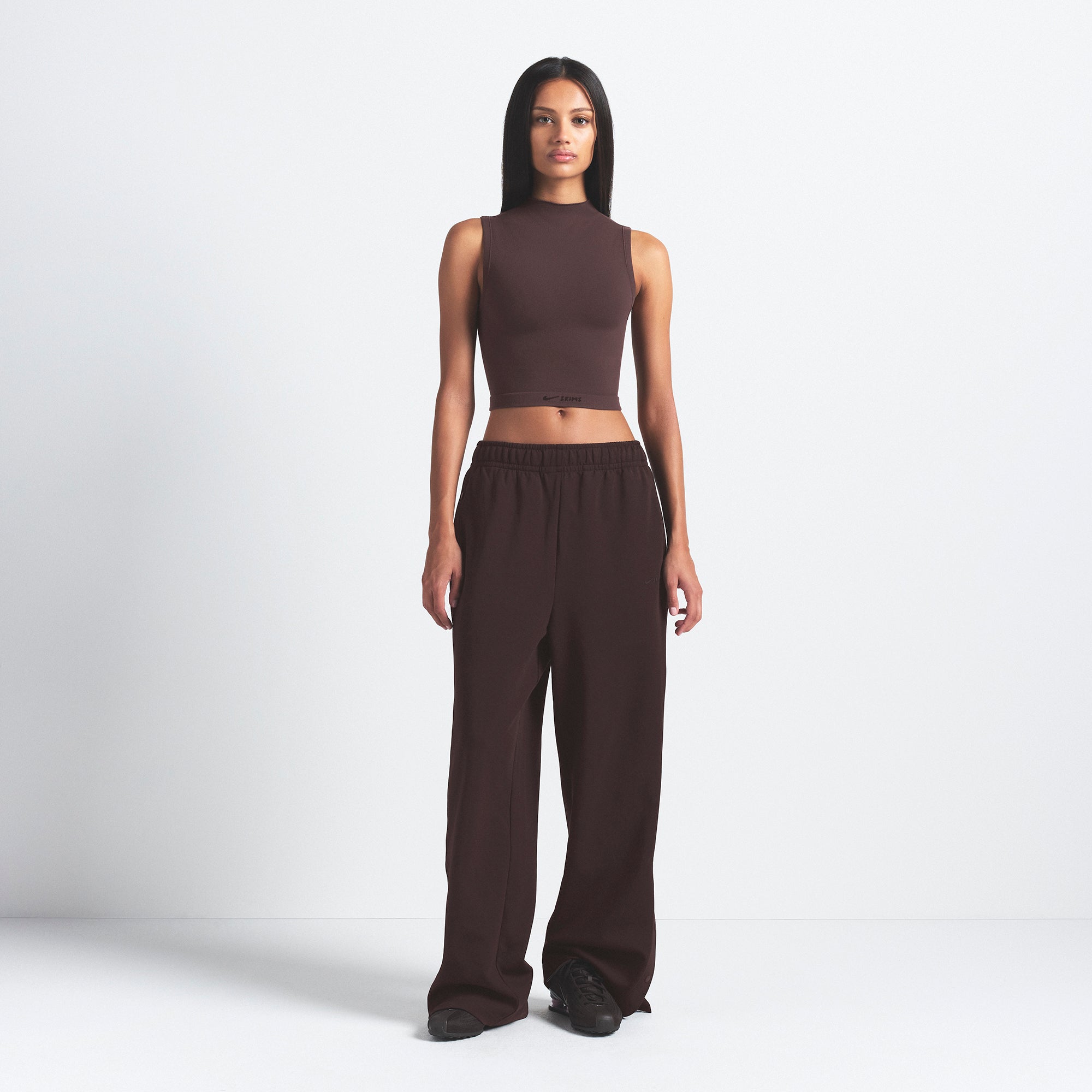 NikeSKIMS VINTAGE SEAMLESS MOCK NECK BRA TOP | PHOENIX - Image 8