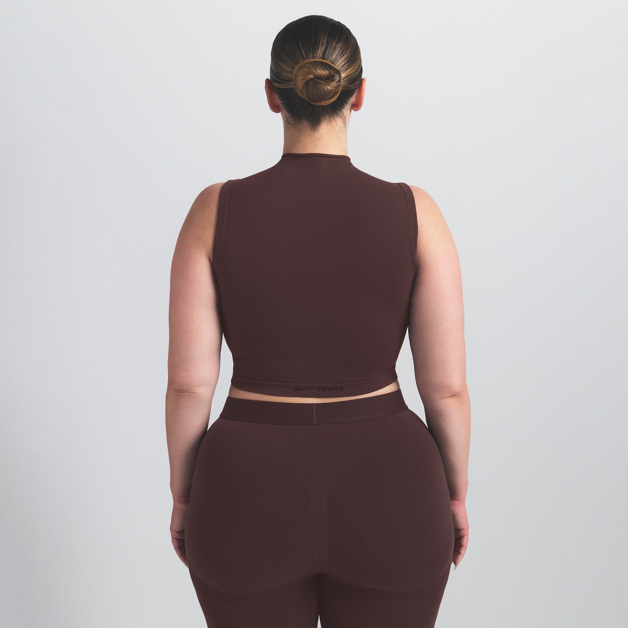 NikeSKIMS VINTAGE SEAMLESS MOCK NECK BRA TOP | PHOENIX - Image 6