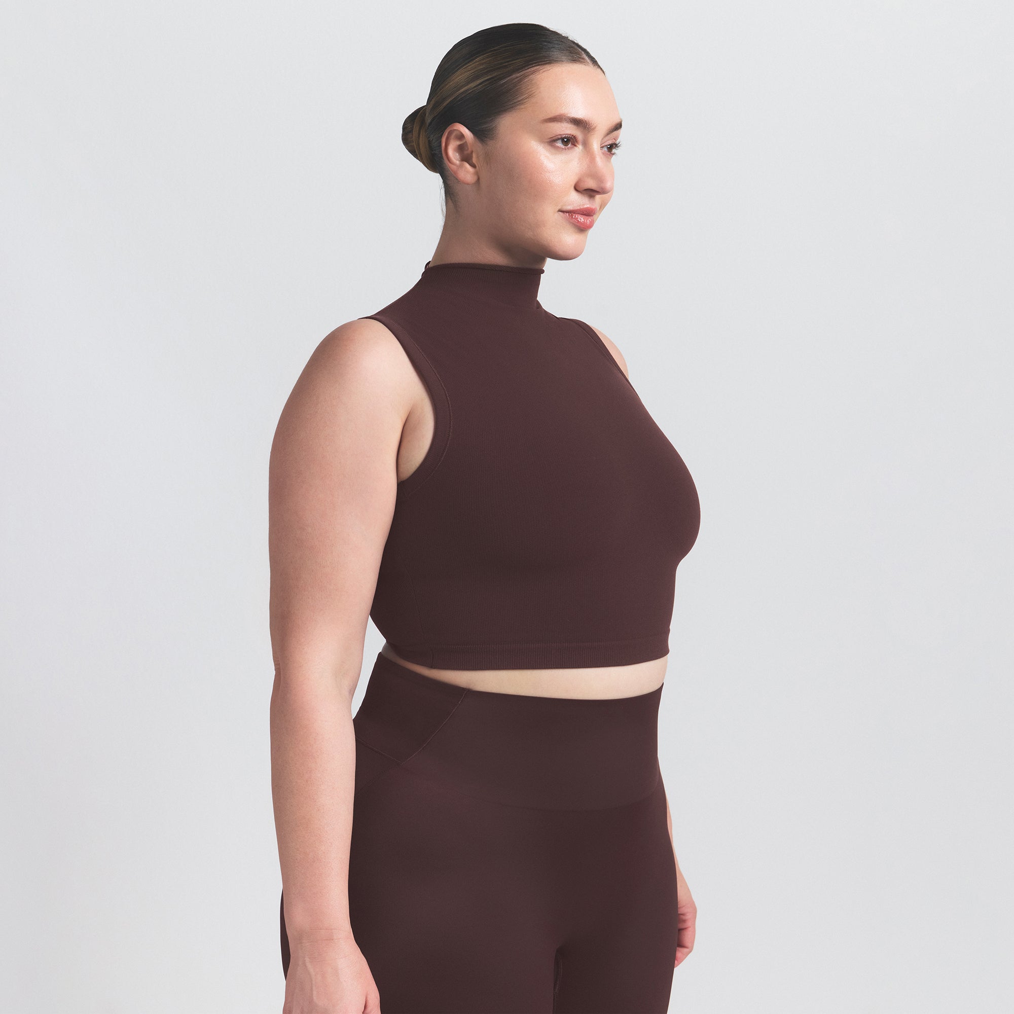 NikeSKIMS VINTAGE SEAMLESS MOCK NECK BRA TOP | PHOENIX - Image 5