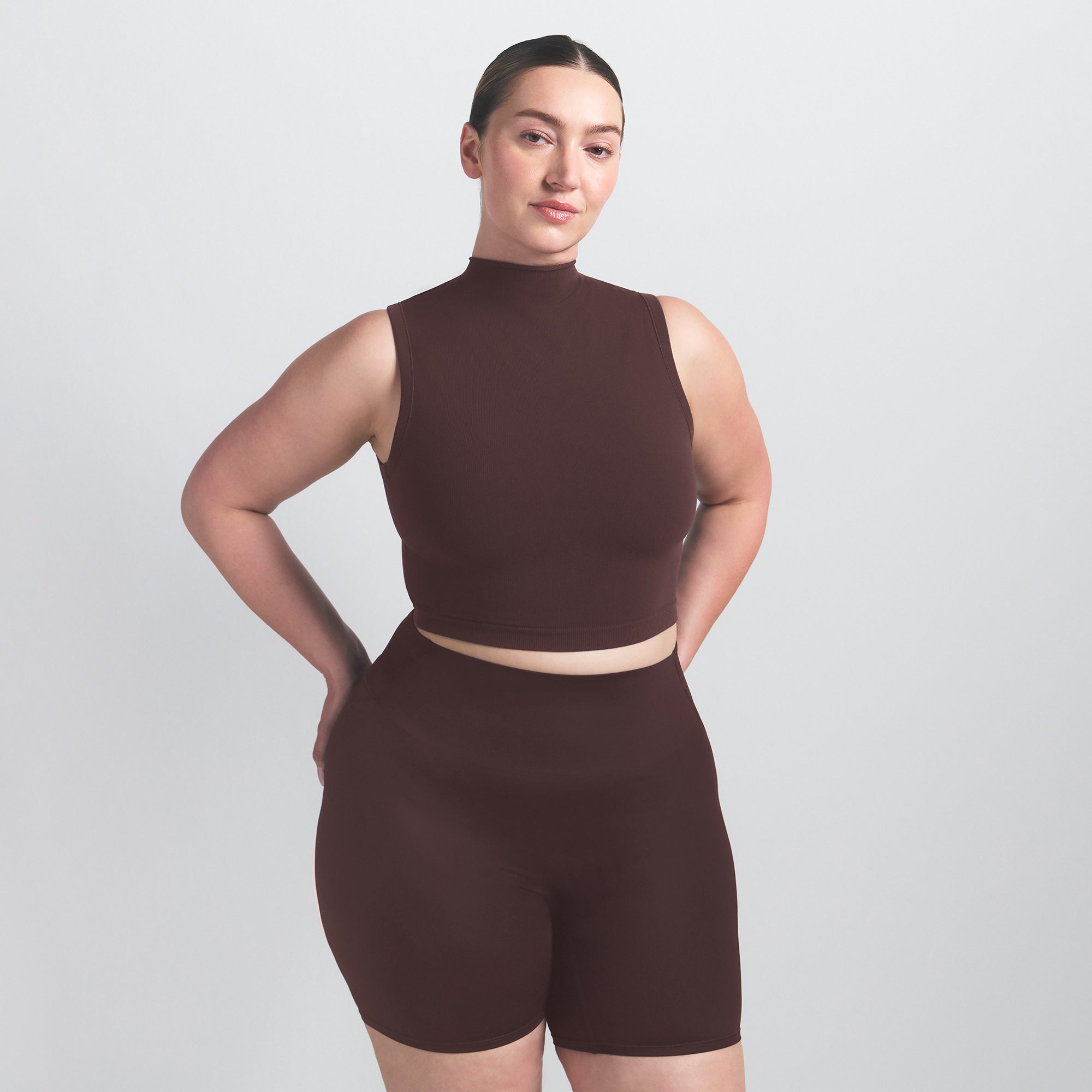 NikeSKIMS VINTAGE SEAMLESS MOCK NECK BRA TOP | PHOENIX - Image 3