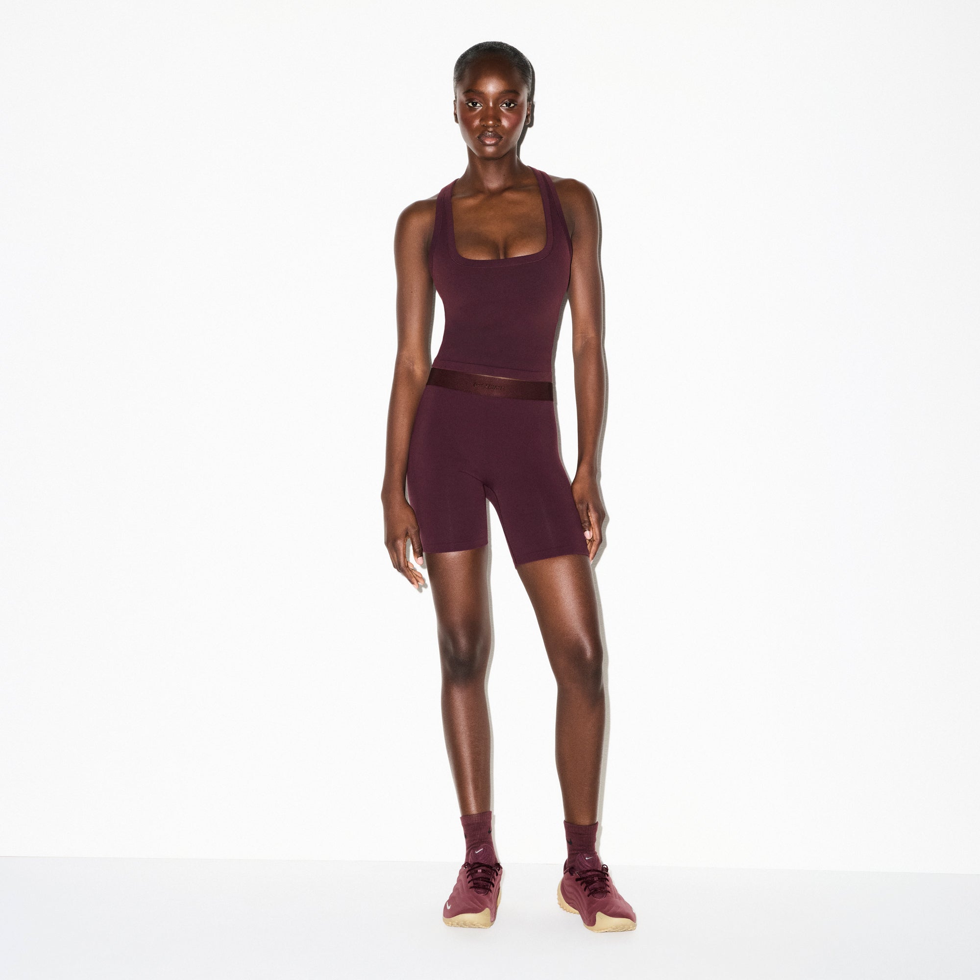 NikeSKIMS VINTAGE SEAMLESS RACERBACK TANK | CURRANT - Image 2