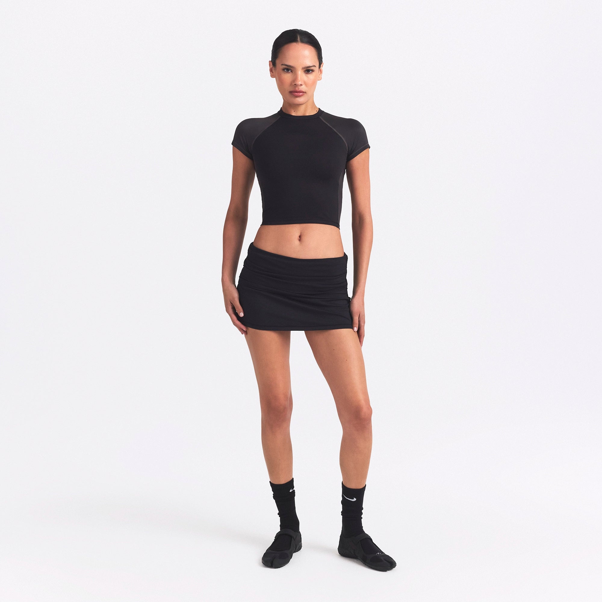 NikeSKIMS MATTE SHINE MIX CROPPED BABY T-SHIRT | OBSIDIAN AND IGNEOUS - Image 2