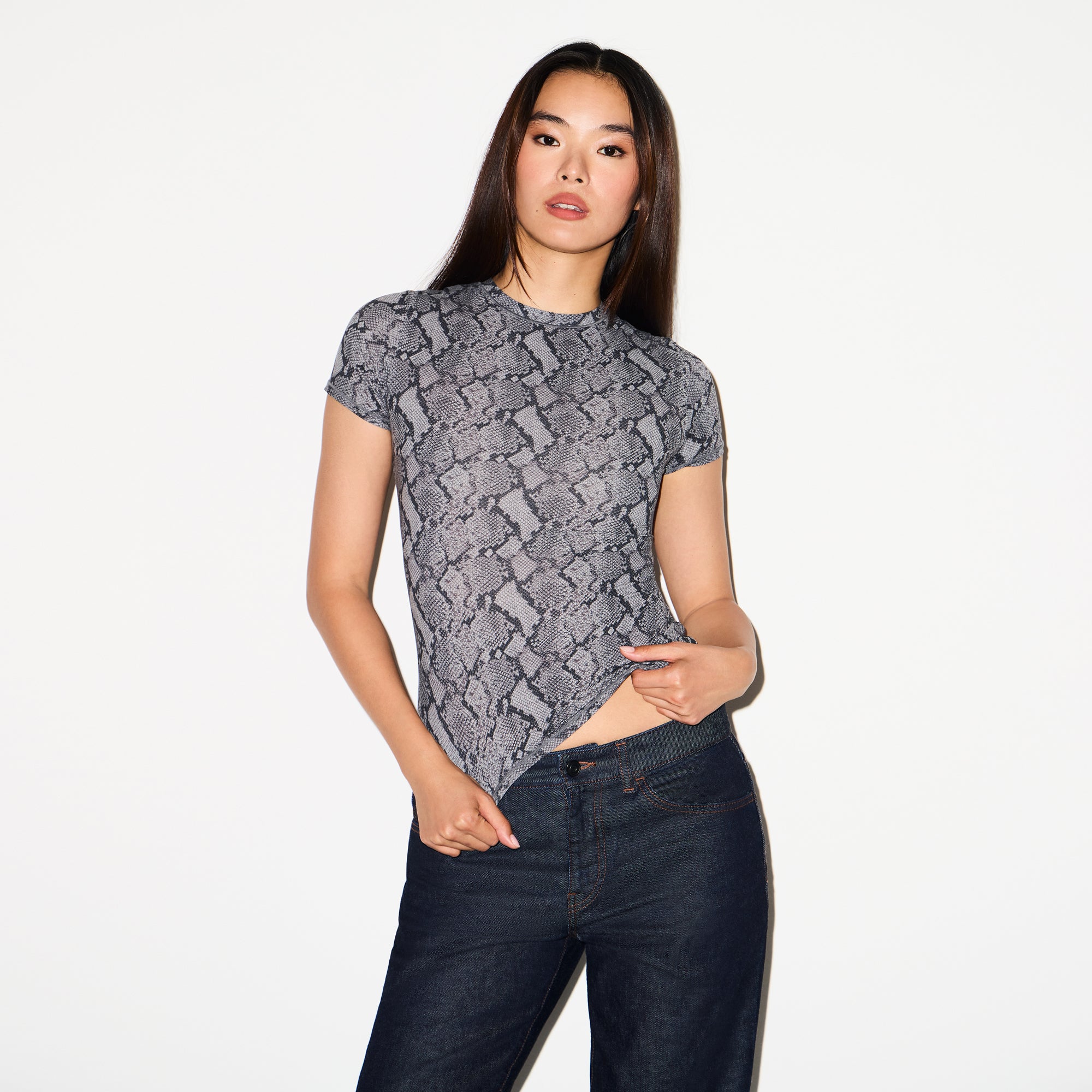 FITS EVERYBODY T-SHIRT | SHADOW SNAKE PRINT - Image 3