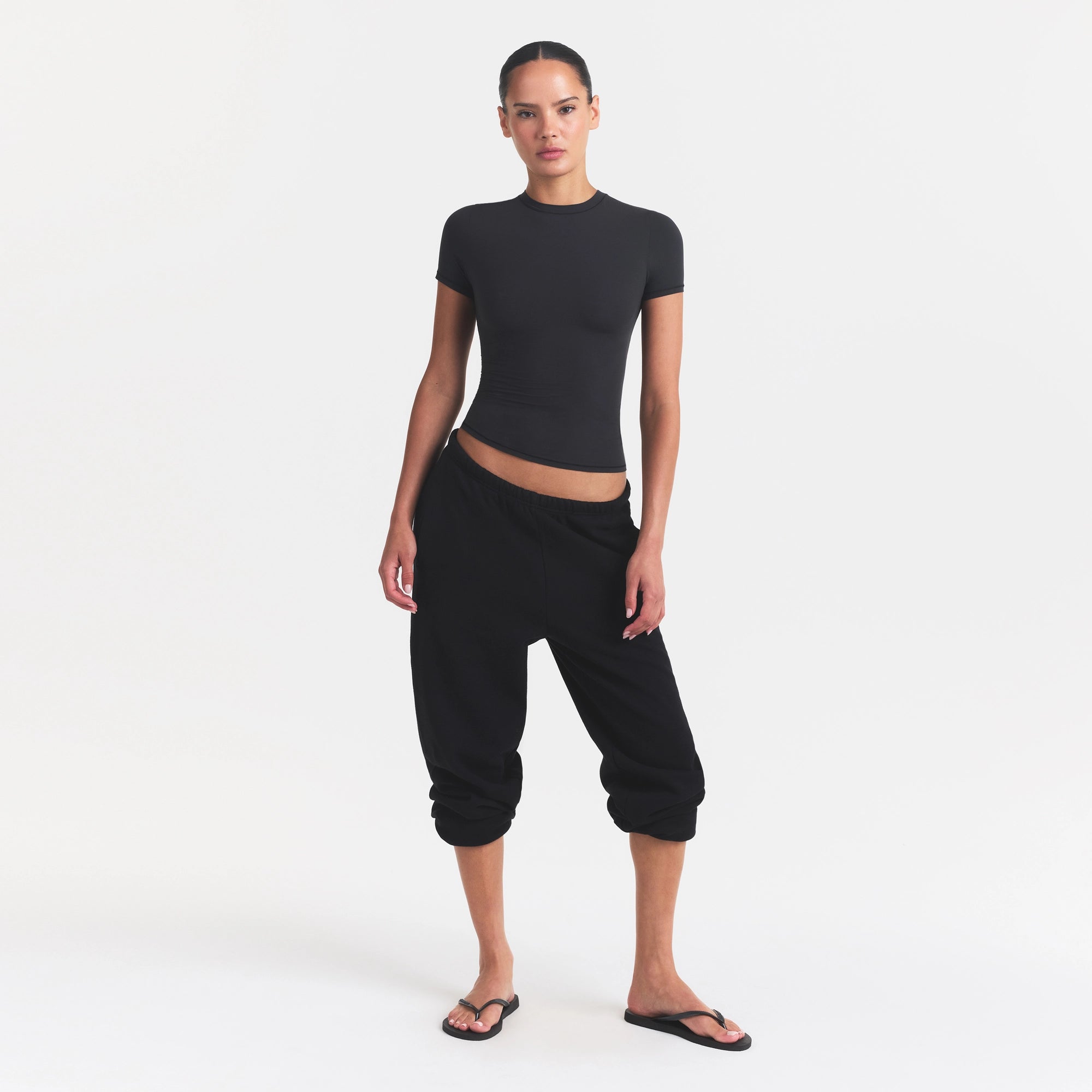 FITS EVERYBODY T-SHIRT | ONYX - Image 2