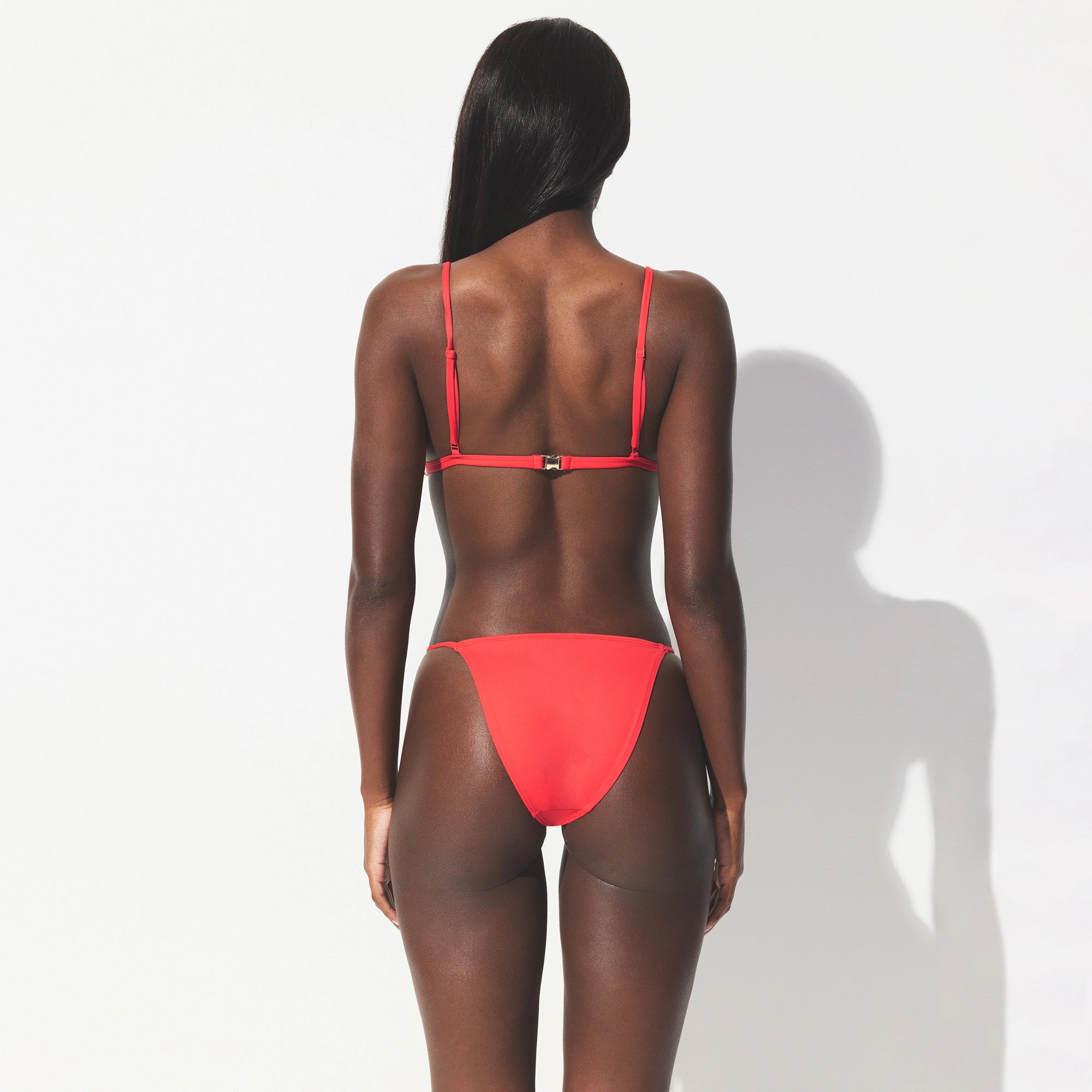 ICONIC SWIM TRIANGLE BIKINI TOP | CARMINE - Image 4