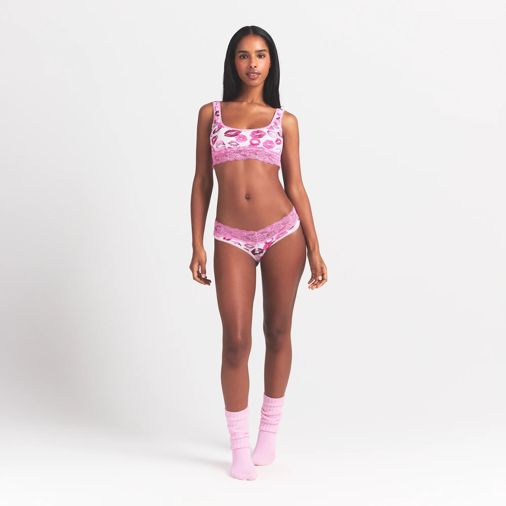 LIGHTWEIGHT COTTON WIDE LACE BRIEF | PINK ALLOVER LIPSTICK - Image 4
